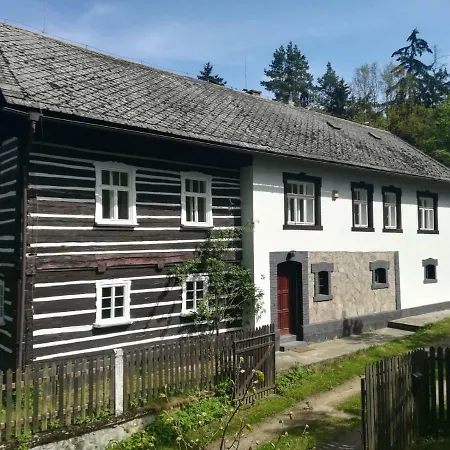 Roubenka Nad Rekou *